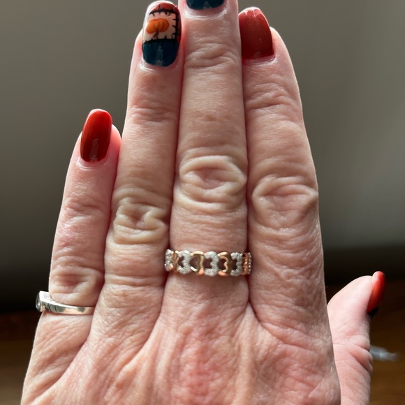 NWOT Sterling Silver CZ Heart Ring. SIZE 7 - Picture 5 of 8